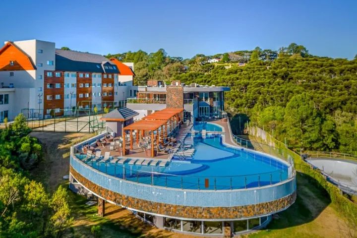 Laghetto Resort Golden - Image 4